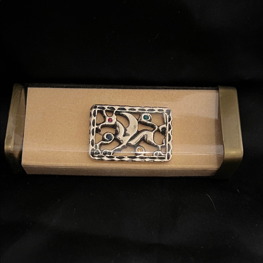 Sarah Coventry Silver Griffin Pin with Multicolor Gems - Picture 8 of 8